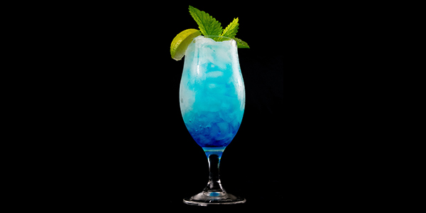 La recette du cocktail Le Blue Hawaiian